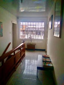 Casa de 5 alcobas en venta en San Luis, Bogotá, 240 m² · foto 15 de 20