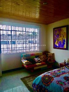 Casa de 5 alcobas en venta en San Luis, Bogotá, 240 m² · foto 20 de 20