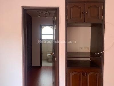 Apartamento de 3 alcobas en venta en San Patricio Usaquen, Bogotá, 140 m² · foto 18 de 19