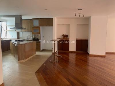 Apartamento de 3 alcobas en venta en San Patricio Usaquen, Bogotá, 140 m² · foto 7 de 19