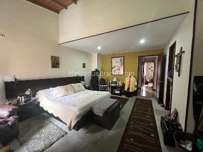 Casa de 4 alcobas en venta en Arboleda De Gratamira, Bogotá, 206 m² · foto 11 de 20