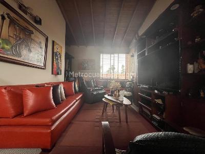 Casa de 4 alcobas en venta en Arboleda De Gratamira, Bogotá, 206 m² · foto 19 de 20