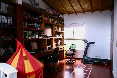 Casa de 3 alcobas en venta en Arboleda De Gratamira, Bogotá, 190 m² · foto 18 de 20