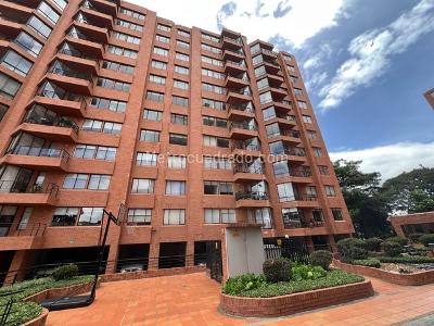 Apartamento en venta en La Colina Campestre, Bogotá · foto 2 de 20