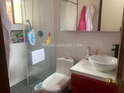 Casa de 3 alcobas en venta en Villas De Gratamira, Bogotá, 110 m² · foto 15 de 20