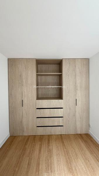 Piso – Bogotá D.C. - Más