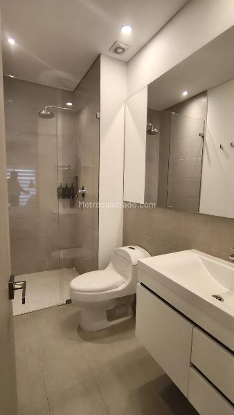Piso – Bogotá, Chicó Lago - Más