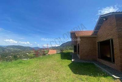 Casa de 5 alcobas en venta en Municipio De La Calera, La Calera · foto 9 de 20