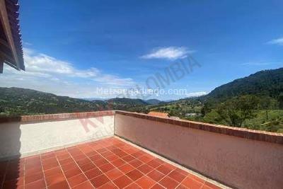 Casa de 5 alcobas en venta en Municipio De La Calera, La Calera · foto 12 de 20