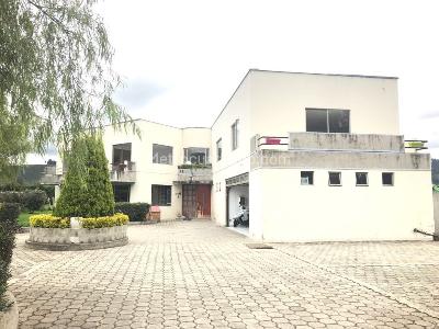 Casa de 5 alcobas en venta en Chia, Chía, 390 m² · foto 3 de 20