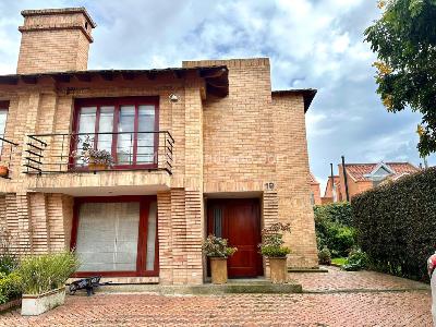 Casa de 3 alcobas en venta en Bojaca, Chía, 295 m² · foto 2 de 20
