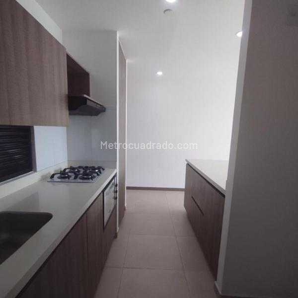 1BR Apartment in loma del escobero (62 m²) - 3