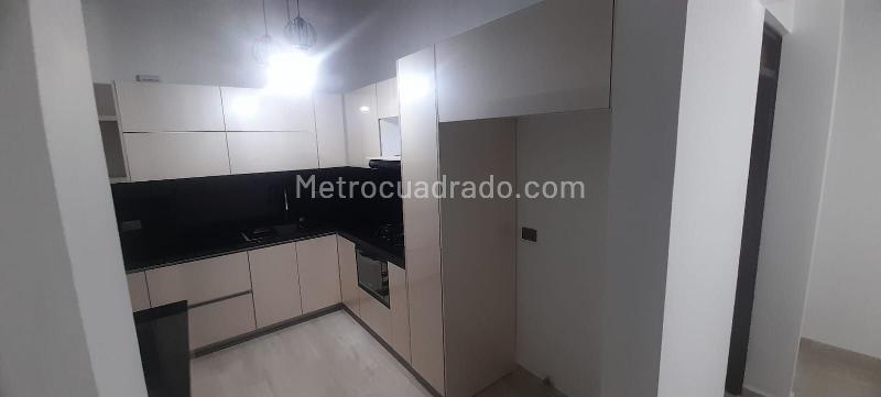 Beautiful 3BR Apartment in Patio Bonito - 4