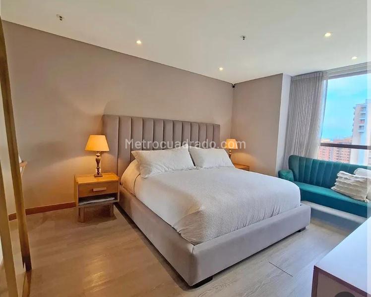 Apartamento de 3 Alcobas con Vista a la Ciudad en El Poblado - 9