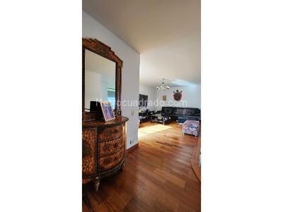 Apartamento de 4 alcobas en venta en Loma Benedictinos, Envigado, 261 m² · foto 10 de 20