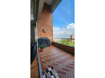 Apartamento de 4 alcobas en venta en Loma Benedictinos, Envigado, 261 m² · foto 19 de 20