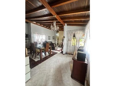 Apartamento de 3 alcobas en venta en Laureles Estadio, Medellín, 148 m² · foto 12 de 19