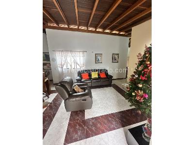 Apartamento de 3 alcobas en venta en Laureles Estadio, Medellín, 148 m² · foto 4 de 19