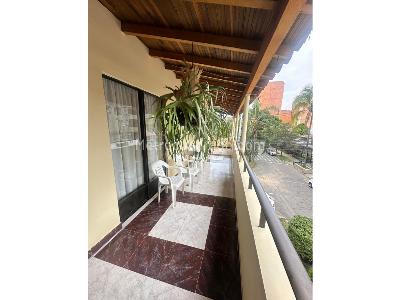 Apartamento de 3 alcobas en venta en Laureles Estadio, Medellín, 148 m² · foto 7 de 19