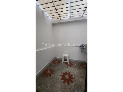 Casa de 5 alcobas en venta en Campo Valdes, Medellín, 128 m² · foto 6 de 20