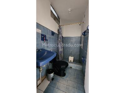 Casa de 5 alcobas en venta en Campo Valdes, Medellín, 128 m² · foto 10 de 20