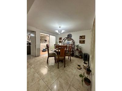 Casa de 4 alcobas en venta en Los Colores, Medellín, 229 m² · foto 7 de 18