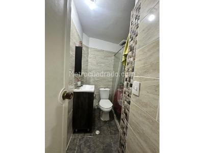 Casa de 4 alcobas en venta en Los Colores, Medellín, 229 m² · foto 10 de 18