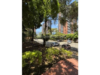 Apartamento de 2 alcobas en venta en Loma De Los Bernal, Medellín, 53 m² · foto 14 de 18