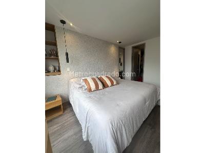 Apartamento de 3 alcobas en venta en Loma De Las Brujas, Medellín, 172 m² · foto 18 de 20