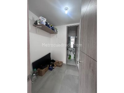 Apartamento de 3 alcobas en venta en Loma De Las Brujas, Medellín, 172 m² · foto 20 de 20