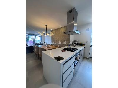 Apartamento de 3 alcobas en venta en Loma De Las Brujas, Medellín, 172 m² · foto 6 de 20