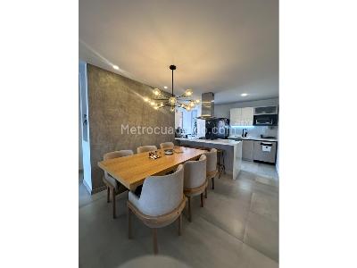 Apartamento de 3 alcobas en venta en Loma De Las Brujas, Medellín, 172 m² · foto 7 de 20