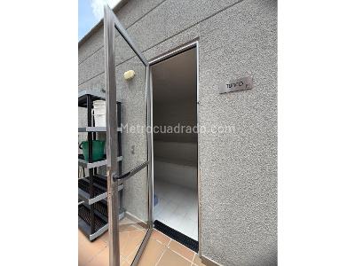 Apartamento de 3 alcobas en venta en Cabañas, Bello, 53 m² · foto 16 de 20