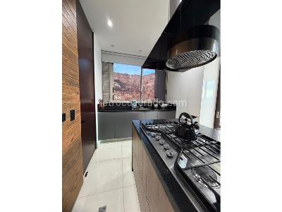 Apartamento en venta en Loma De Los Balsos, Medellín · foto 11 de 20