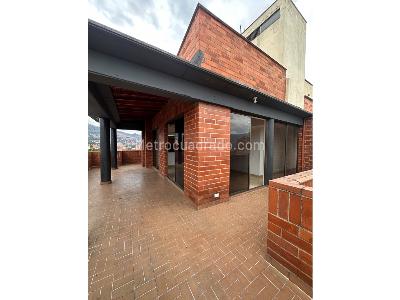 Apartamento de 4 alcobas en venta en Laureles Estadio, Medellín, 240 m² · foto 4 de 20