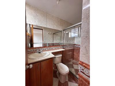 Apartamento de 4 alcobas en venta en Laureles Estadio, Medellín, 240 m² · foto 11 de 20