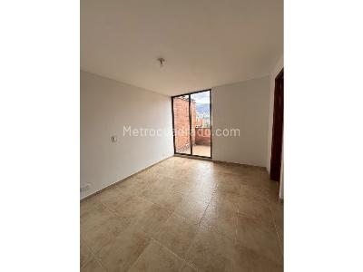 Apartamento de 4 alcobas en venta en Laureles Estadio, Medellín, 240 m² · foto 14 de 20