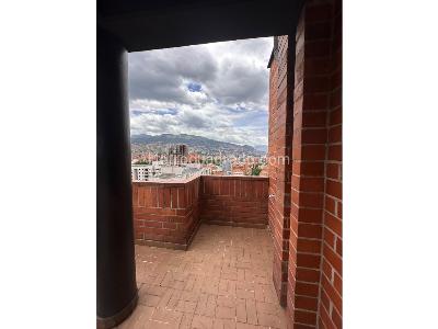 Apartamento de 4 alcobas en venta en Laureles Estadio, Medellín, 240 m² · foto 16 de 20