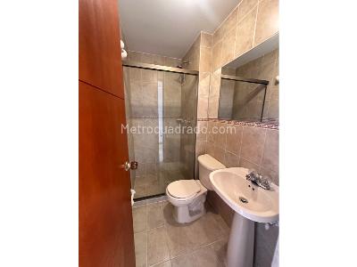 Apartamento de 4 alcobas en venta en Laureles Estadio, Medellín, 240 m² · foto 17 de 20