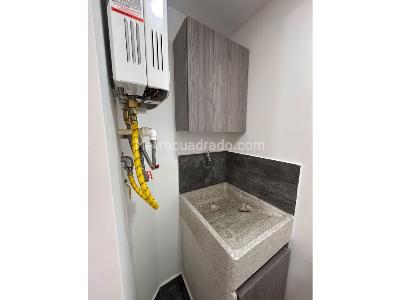 Apartamento de 2 alcobas en venta en Madera, Bello, 37 m² · foto 3 de 12