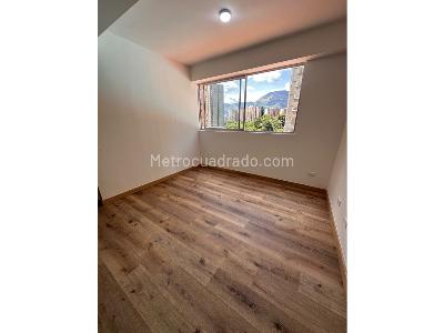Apartamento de 2 alcobas en venta en Madera, Bello, 37 m² · foto 6 de 12