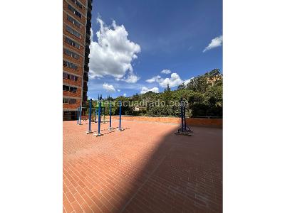 Apartamento de 2 alcobas en venta en Madera, Bello, 37 m² · foto 11 de 12