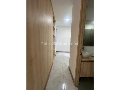 Apartamento en venta en Calasanz, Medellín · foto 8 de 14