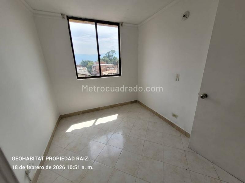 Apartamento en Arriendo de 3 Alcobas en San Javier, Medellín - 4