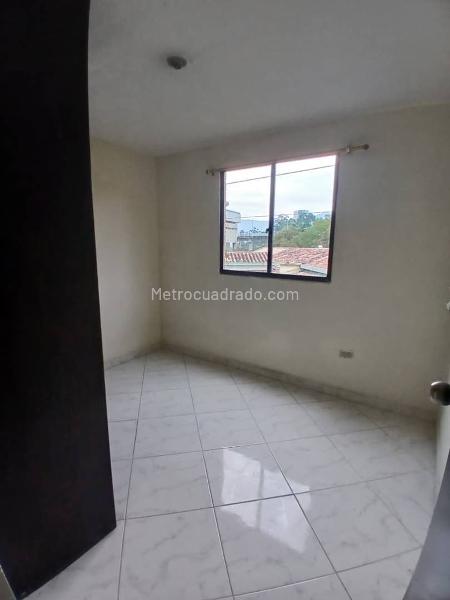 Apartamento en Arriendo de 2 Alcobas en San Javier, Medellín - 3