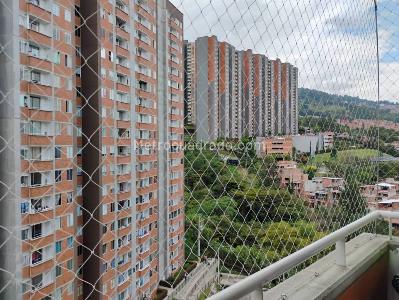 Apartamento en venta en Pajarito, Medellín · foto 4 de 20