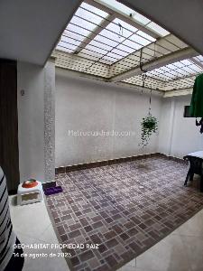 Apartamento de 4 alcobas en venta en El Velodromo, Medellín, 174 m² · foto 8 de 20