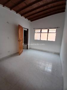 Casa de 3 alcobas en venta en San Javier, Medellín, 90 m² · foto 6 de 16