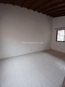 Casa de 3 alcobas en venta en San Javier, Medellín, 90 m² · foto 7 de 16