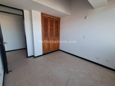 Apartamento en arriendo en La Castellana, Medellín · foto 4 de 20